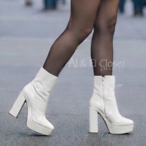 Guess BYRA Women’s Platform Block Heel Ankle Boots Ivory Patent 9M New With Box